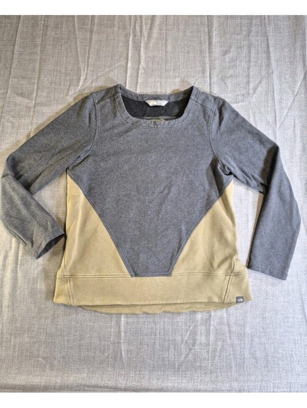 The North Face EZ Colorblock Pullover Sweatshirt Women's Large Gray Taupe